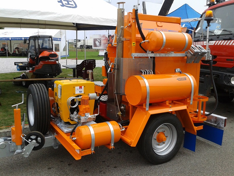 Vařič asfaltu VA-200