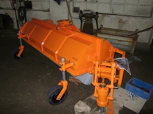 Zadní zametací kartáč