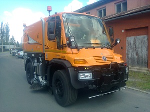 Unimog se zametačem K-3,5