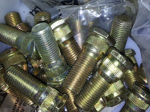 SR Šroub kolový (SRSD, SRL, URL) 